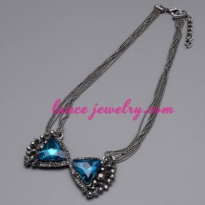Sweet bowknot model pendant decorated necklace