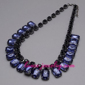 Many same size deep purple crystal decorated necklace