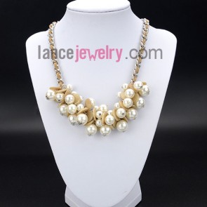 Sweet series necklace with shining imitation pearl and shell
