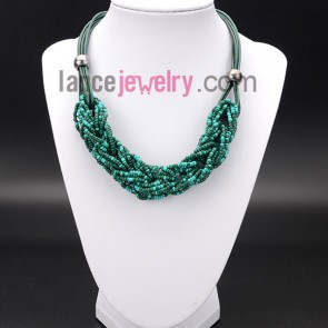 Different color measles decorated necklace 