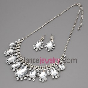 Elegant necklace set with claw chain decorate different size rhinestone with drop model