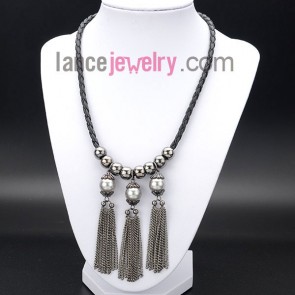 Unique necklace decorated with imitation pearl chain pendants