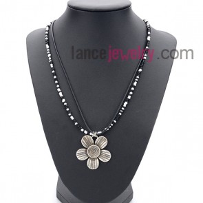 Sweet necklace with many small size measles and flower pendant 