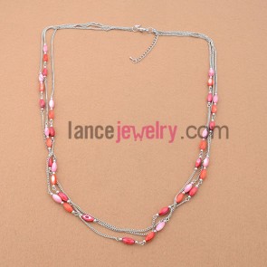 Gorgeous necklace with shell beads in diffreent color in small size