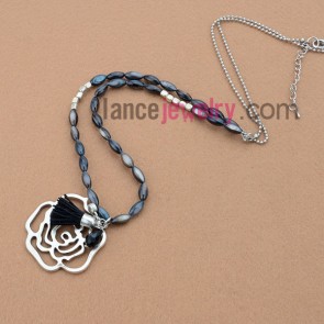 Cool necklace with shell beads and alloy heart pendant 
