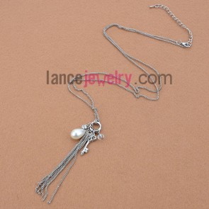 Pure necklace with chain pendant decorated imitation pearl

