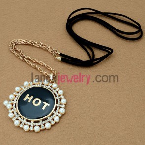 Fashion sweater chain necklace decorated with imitation pearls