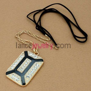Shiny rectangular decoration sweater chain necklace