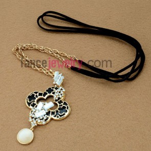 Attractive cat eye pendant decoration chain necklace