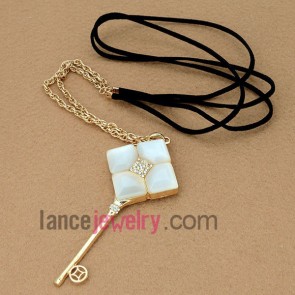 Classic key shape chain necklace decorated with cat eye
