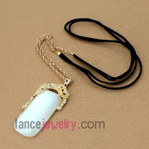 Trendy zinc alloy chain necklace decorated with rhinestone & cat eye 