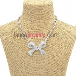 Sweet bow tie decoration sweater chain