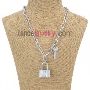 Trendy lock and key set pendant decoarted sweater chain