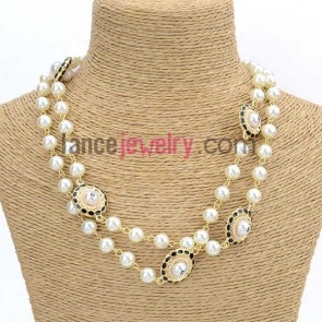 Fashion sweater chain with alloy accessories with rhinestone decorated 