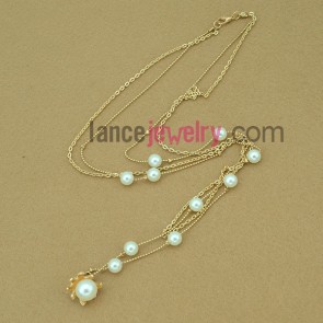 Elegant long pearl costume necklace