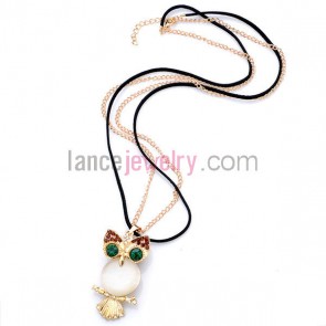 Owl pendant sweater chain necklace
