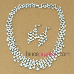 Fashion white color zirconia beads decorated necklace and earrings set