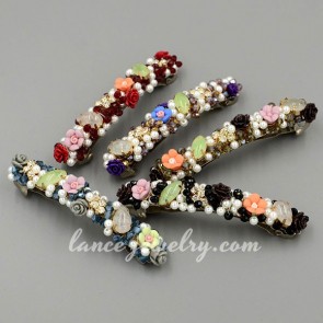 Classical resin hair clip decorated with beads & flower model