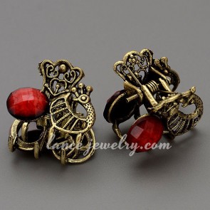 Nice hair claw decorated with anti bronze plating