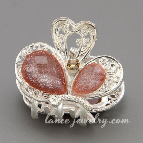 Sweet resin decoration hair claw with rhodium plating