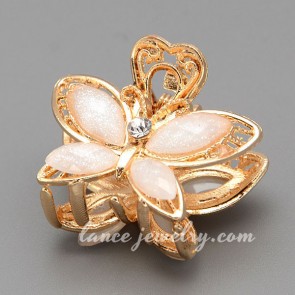 Beautiful zinc alloy hair claw with butterfly model decoration