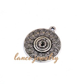 Zinc alloy pendant, a 23mm round penadnt with flower patterns printed