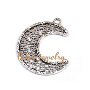 Zinc alloy pendant, a moon shaped pendant with small patterns printed on the face and thick edge