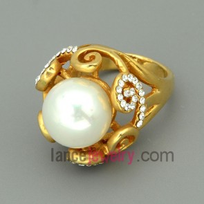 Elegant imitation pearl and rhinestone decorated alloy rings 
