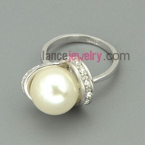Fashion imitation pearl decorated alloy rings 