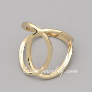 Simple ring with gold zinc alloy decorated 