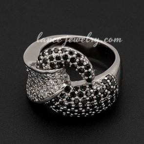Fashion brass alloy ring decorated with black cubic zirconia 