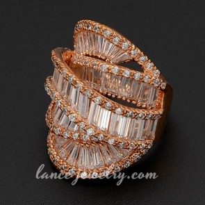 Innovative brass alloy ring with cubic zirconia decoration