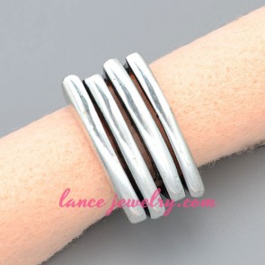 Simple ring with silver zinc alloy decoration
