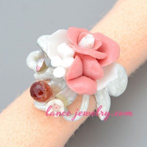Cute pink flower model decorated ring
