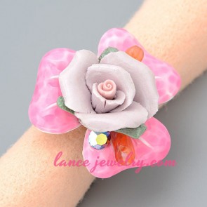 Nice rose model decorated ring
