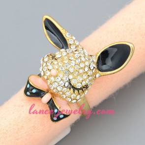 Cute ring with little rabbit model 