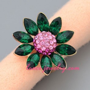 Big size green flower model decorate ring