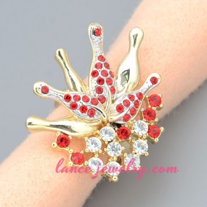 Gorgeous ring with different color rhinestone decoration 