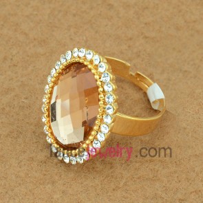 Elegant crystal ring with cubic zirconia decoration