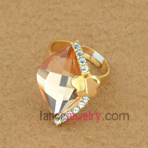 Fashion crystal ring with cubic zirconia decoration