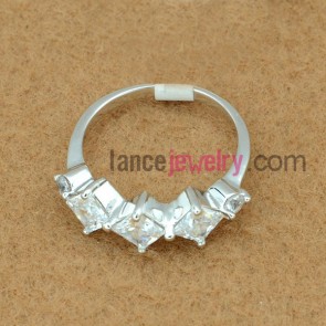 Mysterious cubic zirconia decoration ring 
