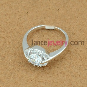 Fashion cubic zirconia ring with circle model decoration
