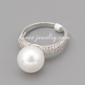 Cute ring with big size ABS bead & cubic zirconia decorated