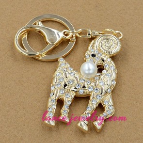 Fashion sheep with rhinestone beads decorated key chain