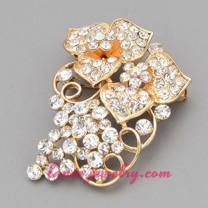 Nice flower design brooch with rhinestone beads decoration