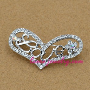 Sweet heart model decoration brooch