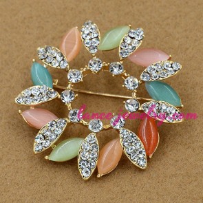 Colorful cat eye and rhinestone beads decorated brooch
