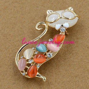 Funny cat with glass decorated brooch