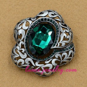 Classic dark green color acrylic bead decoration brooch