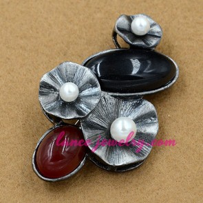 High quality imitation pearls decoration brooch